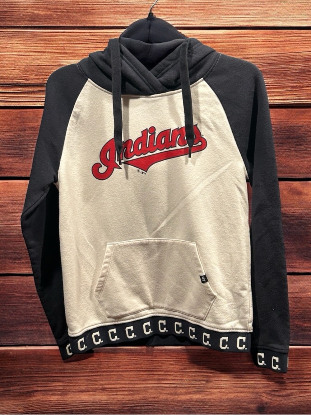 Throwback Cleveland Indians ‘47 Brand Hoodie Sweatshirt Unisex Size S